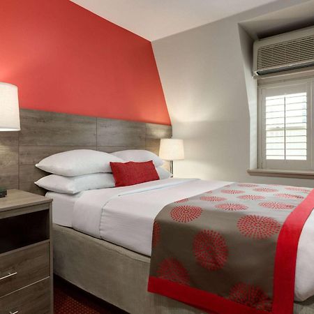 Ramada By Wyndham Oakland Downtown City Center Buitenkant foto